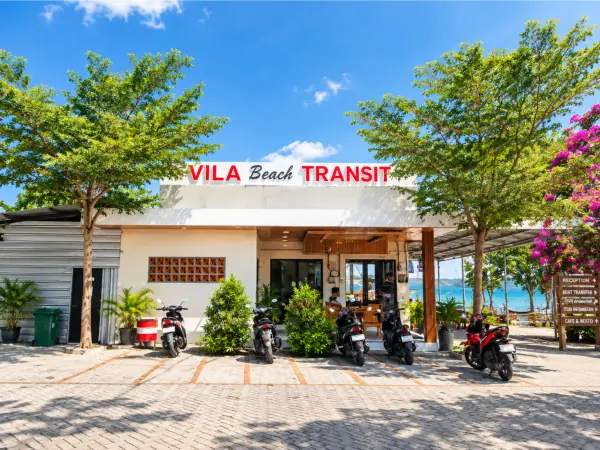 Resepsionis Vila Beach Transit Basecamp Star Tour Sumbawa